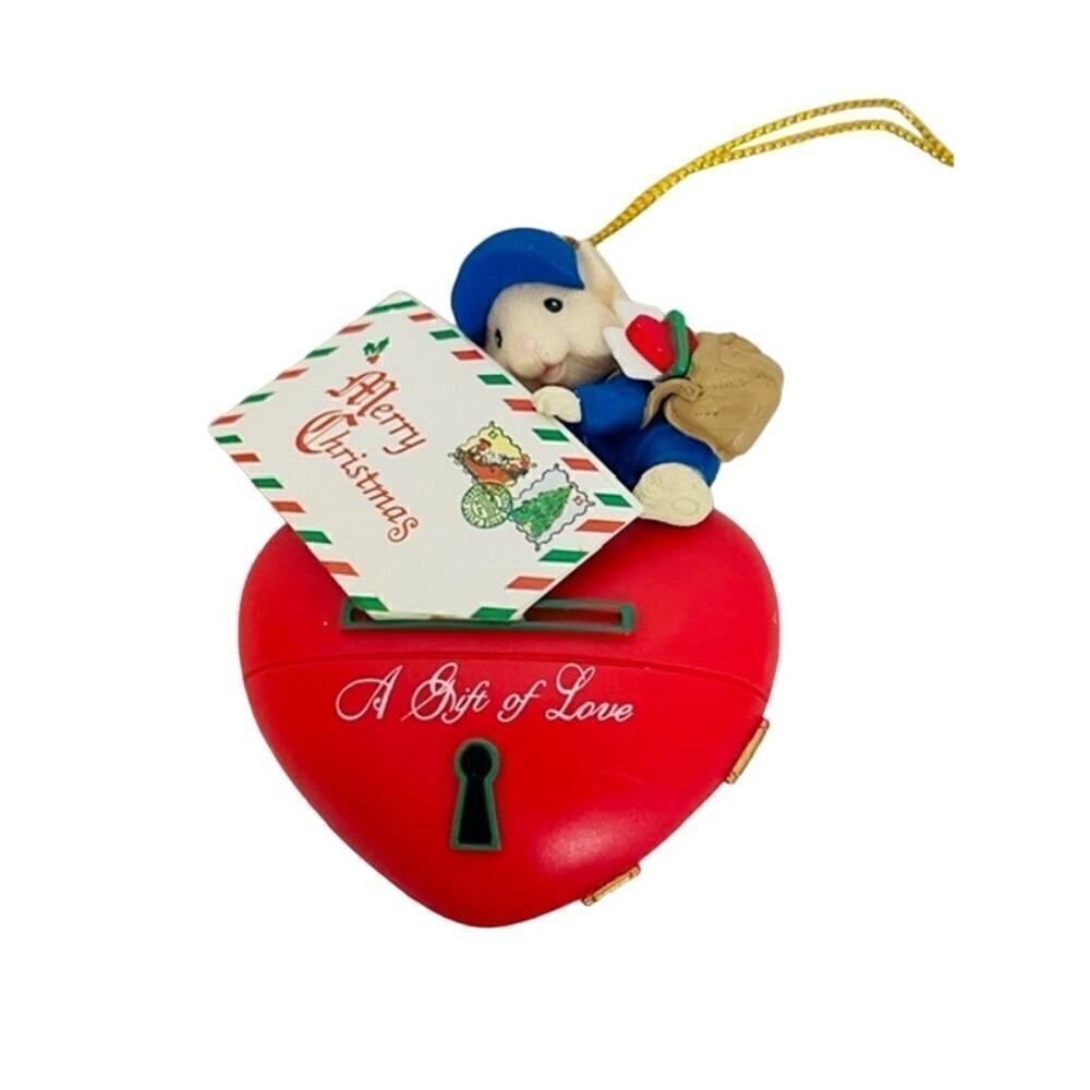 Mouse Mailman w/ Merry Christmas Letter on Heart Locket A Gift of Love